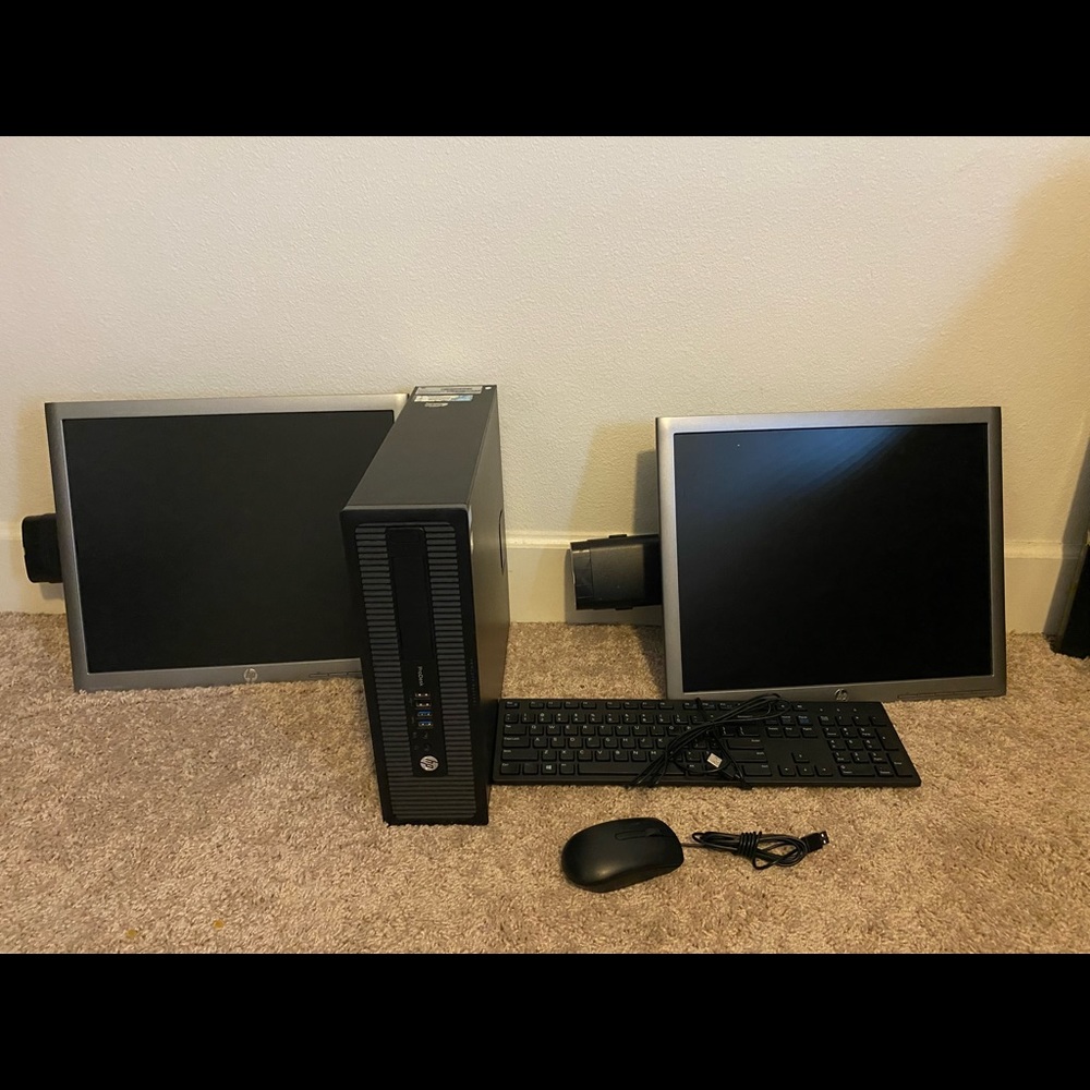 HP Pro desk 600 With 2 Monitors, Keyboard, Mouse And Headset.